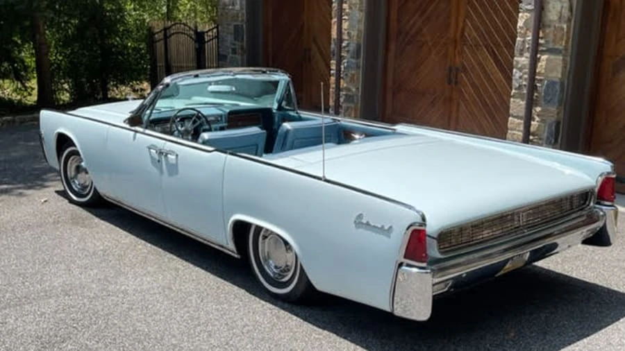 1962 Lincoln Continental 4th Gen - Image 12 of 31