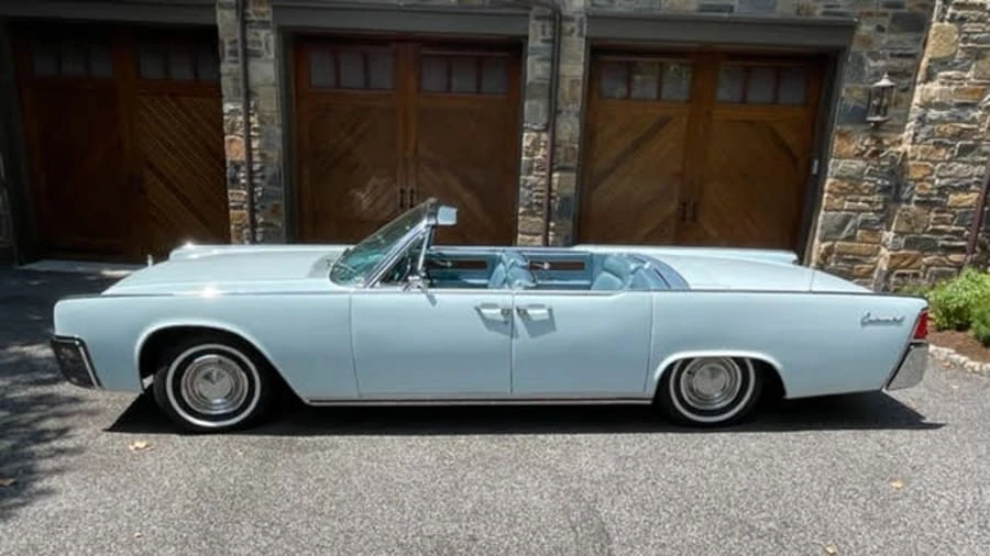 1962 Lincoln Continental 4th Gen - Image 2 of 31