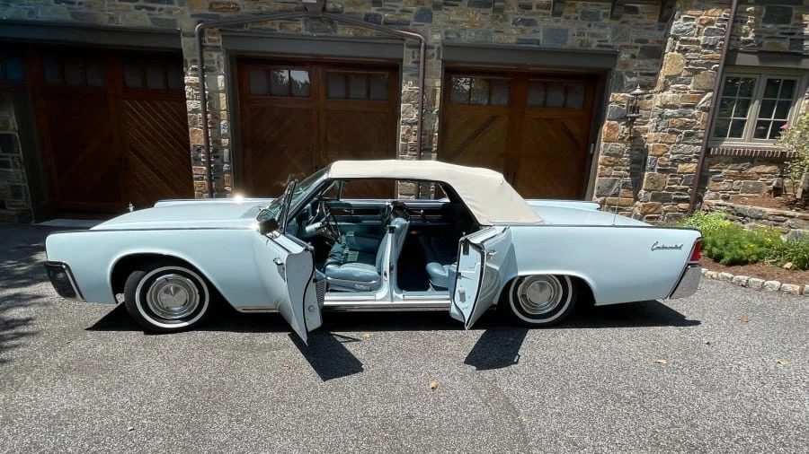 1962 Lincoln Continental 4th Gen - Image 20 of 31