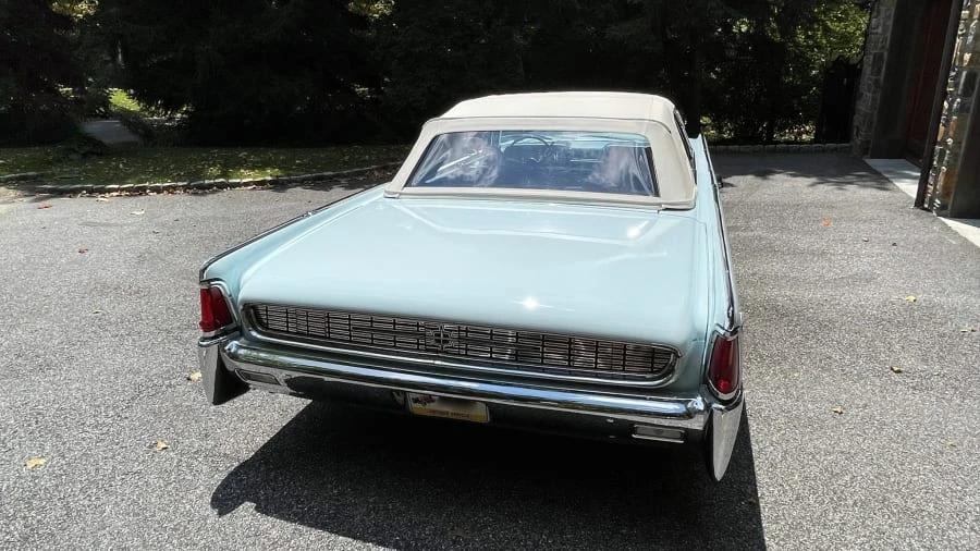 1962 Lincoln Continental 4th Gen - Image 23 of 31