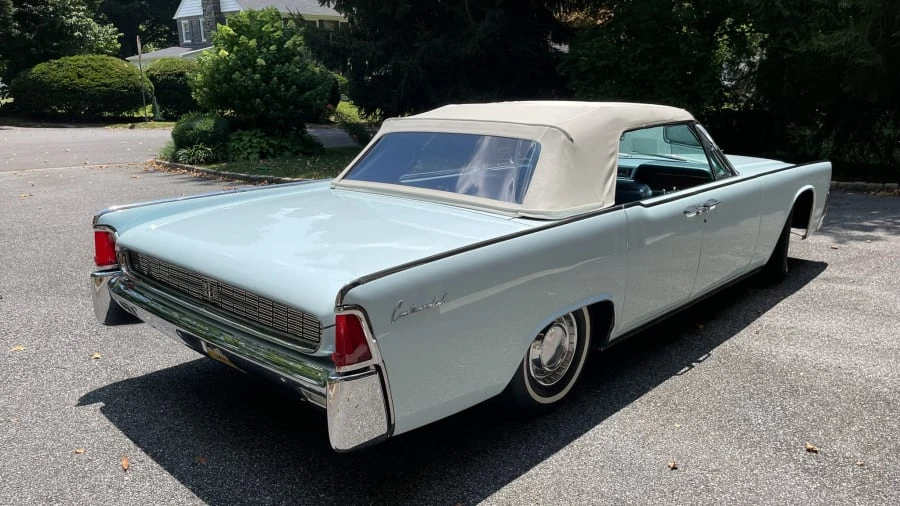 1962 Lincoln Continental 4th Gen - Image 24 of 31