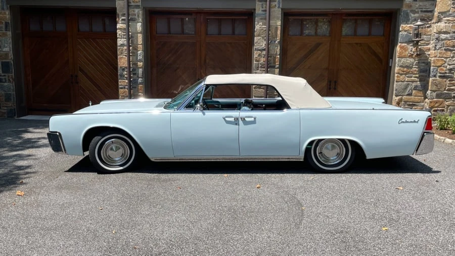 1962 Lincoln Continental 4th Gen - Image 25 of 31