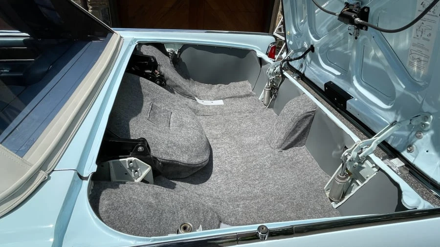 1962 Lincoln Continental 4th Gen - Image 28 of 31
