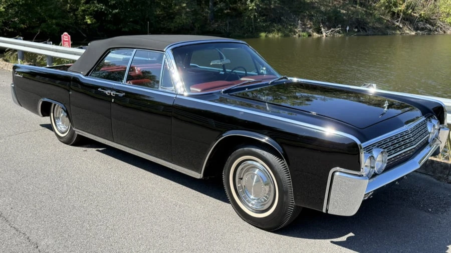 1962 Lincoln Continental 4th Gen - Image 12 of 31