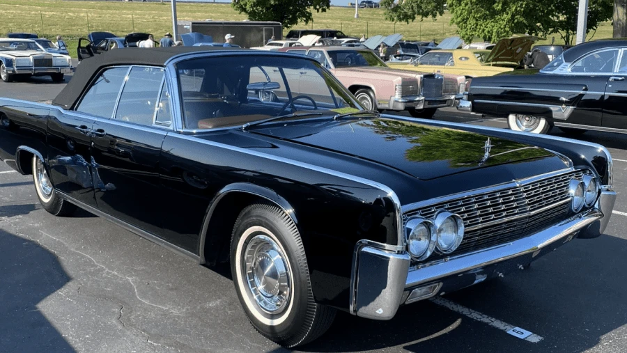 1962 Lincoln Continental 4th Gen - Image 9 of 31