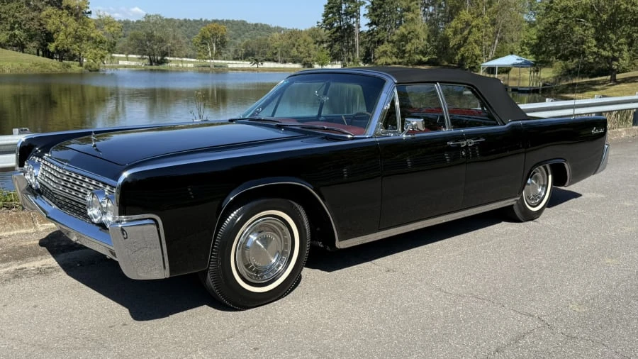 1962 Lincoln Continental 4th Gen - Image 10 of 31