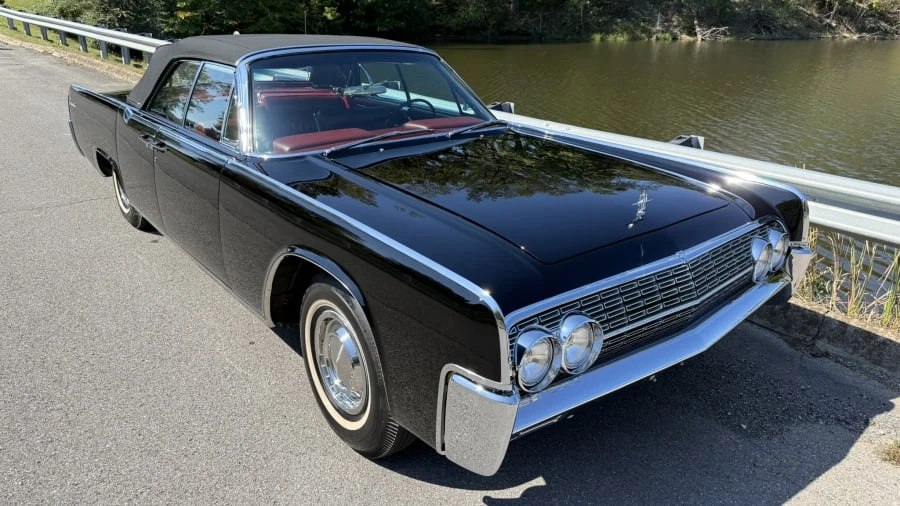 1962 Lincoln Continental 4th Gen - Image 19 of 31