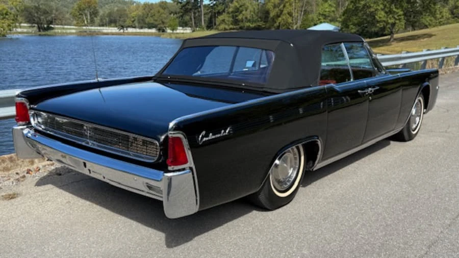 1962 Lincoln Continental 4th Gen - Image 7 of 31