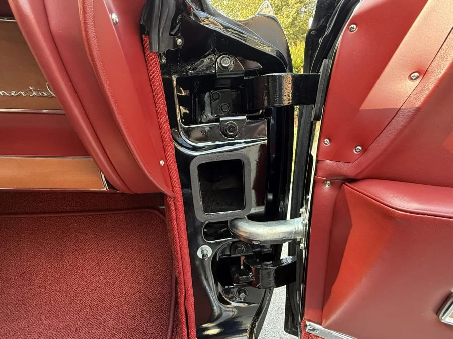 1962 Lincoln Continental 4th Gen - Image 30 of 31