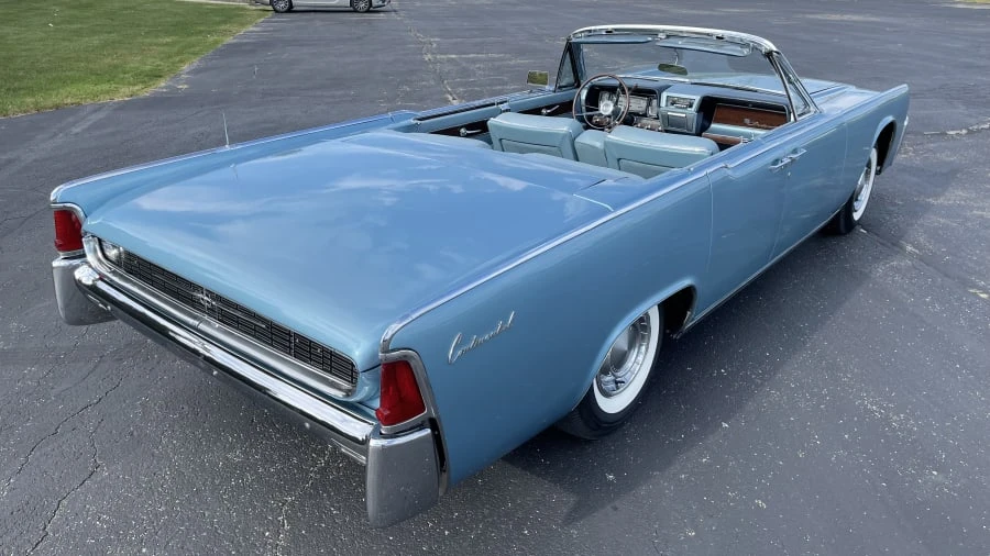 1962 Lincoln Continental 4th Gen - Image 14 of 15