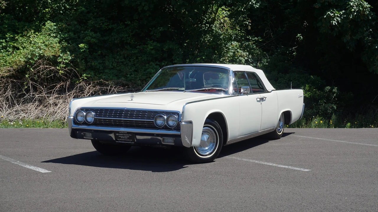 1962 Lincoln Continental 4th Gen - Image 3 of 31