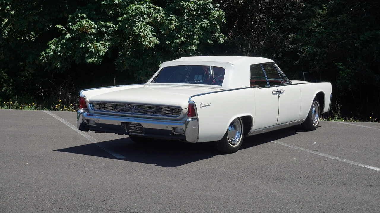 1962 Lincoln Continental 4th Gen - Image 10 of 31