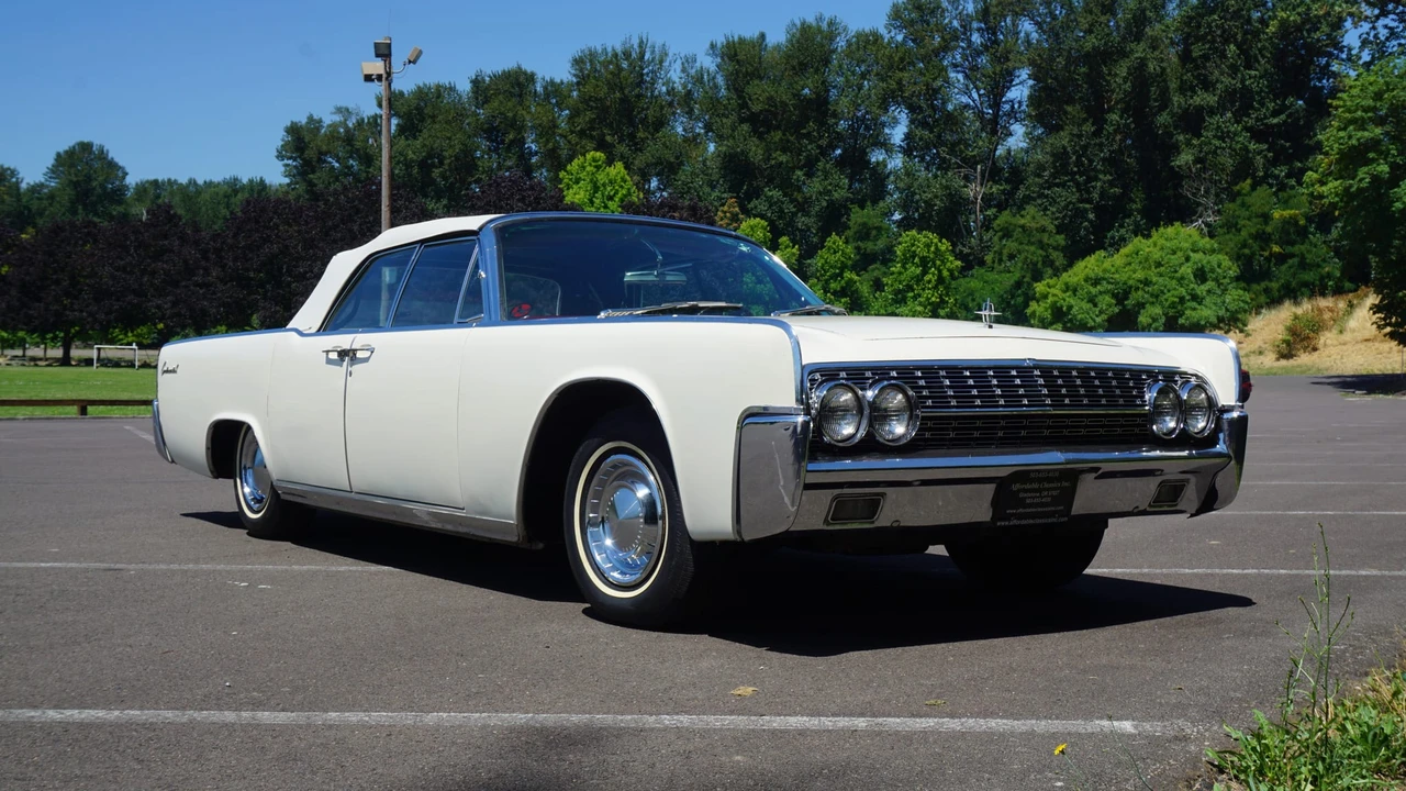 1962 Lincoln Continental 4th Gen - Image 5 of 31