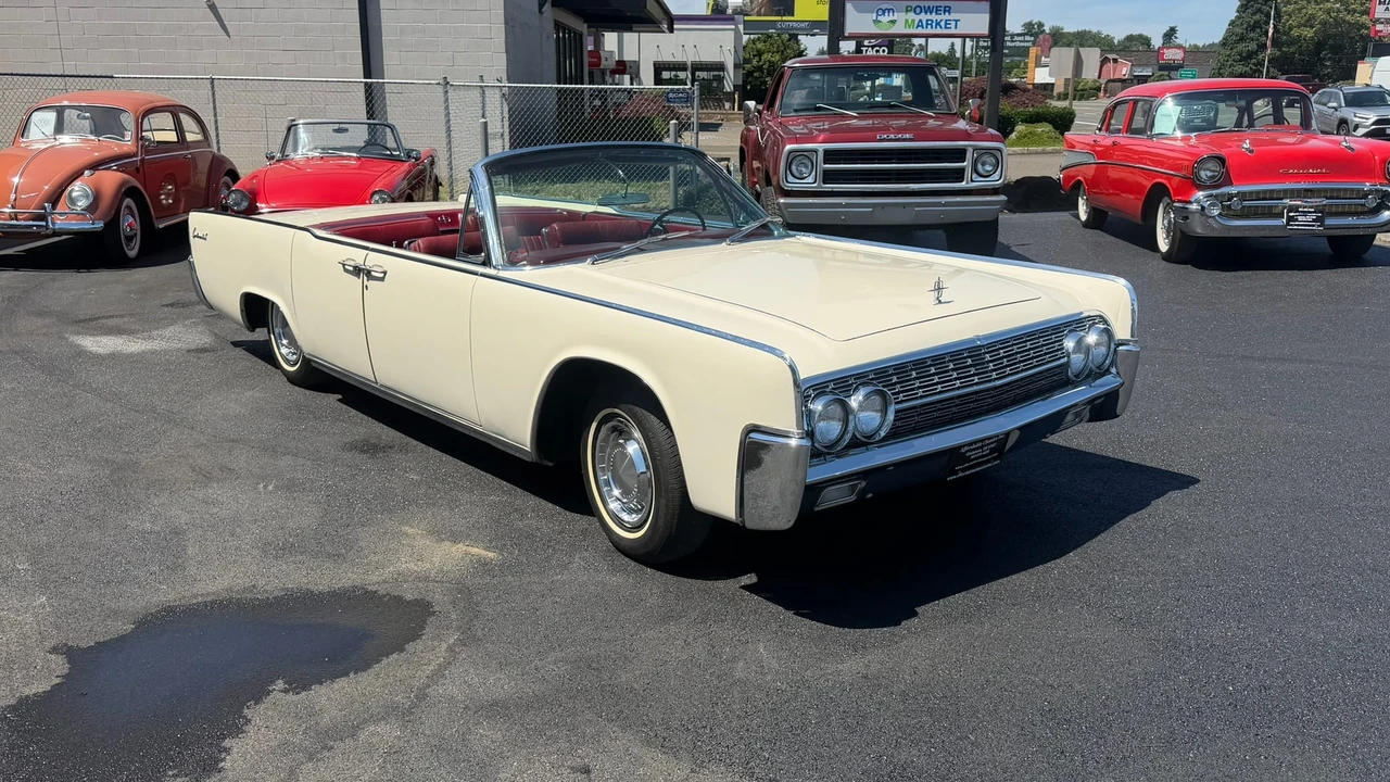 1962 Lincoln Continental 4th Gen - Image 19 of 31