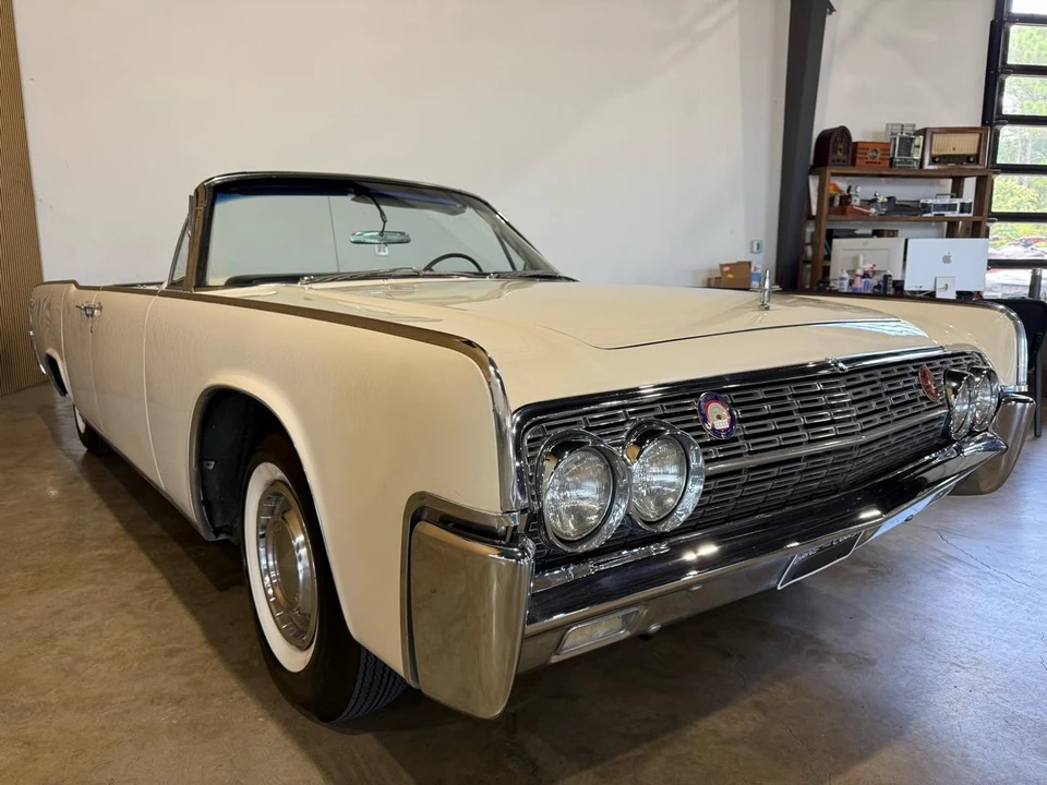 1962 Lincoln Continental 4th Gen - Image 6 of 31