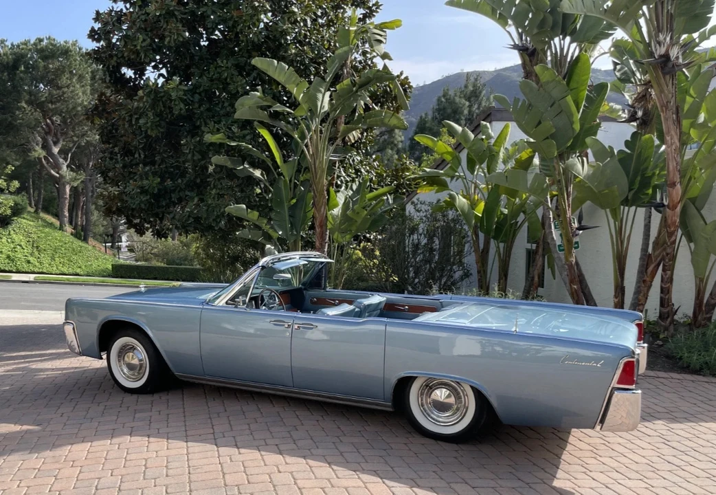 1962 Lincoln Continental 4th Gen - Image 10 of 31