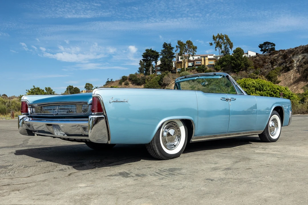 1962 Lincoln Continental 4th Gen - Image 14 of 31