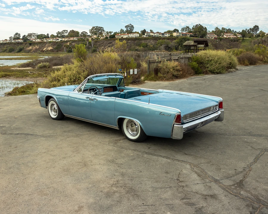 1962 Lincoln Continental 4th Gen - Image 11 of 31