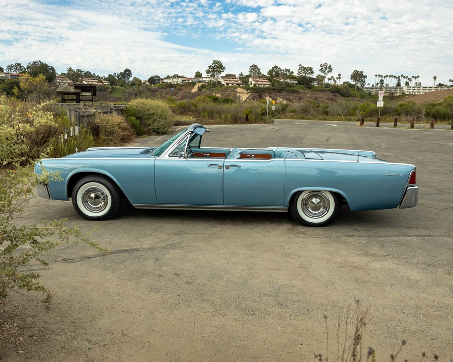 1962 Lincoln Continental 4th Gen - Image 9 of 31
