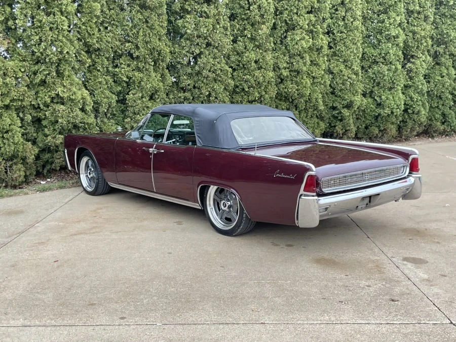 1962 Lincoln Continental 4th Gen - Image 9 of 31