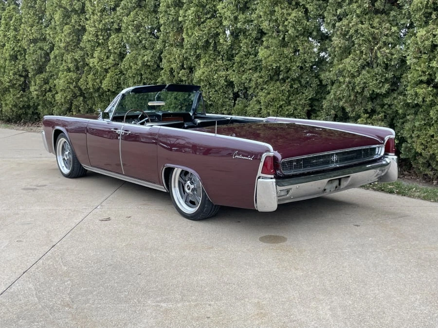 1962 Lincoln Continental 4th Gen - Image 14 of 31