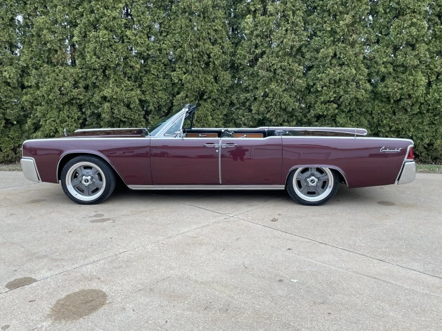 1962 Lincoln Continental 4th Gen - Image 2 of 31