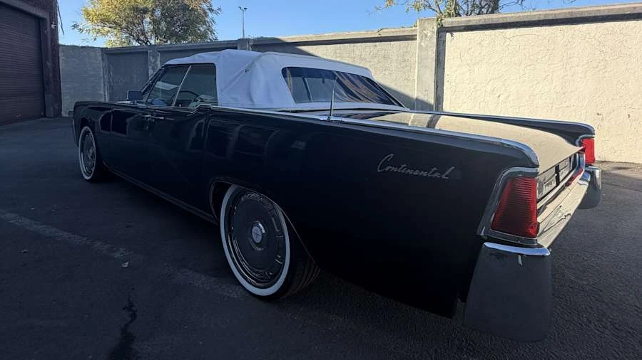 1962 Lincoln Continental 4th Gen - Image 23 of 31