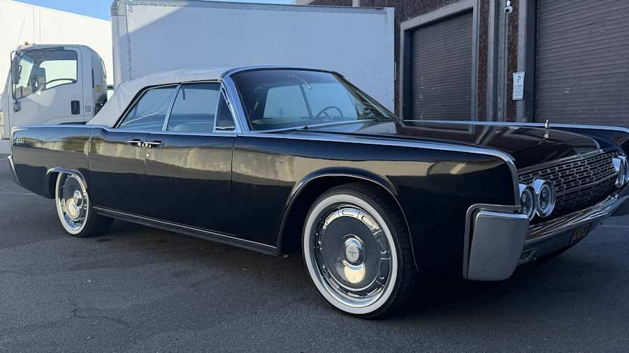 1962 Lincoln Continental 4th Gen - Image 26 of 31