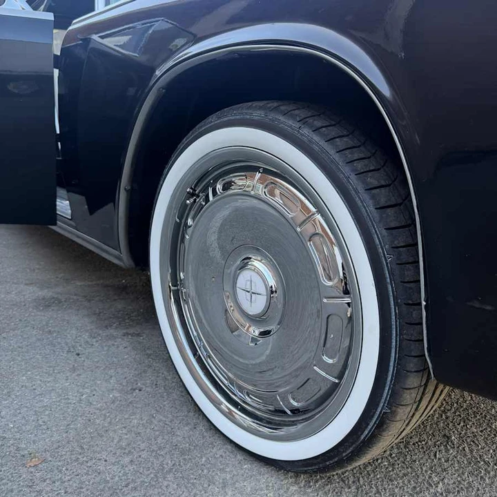 1962 Lincoln Continental 4th Gen - Image 11 of 31