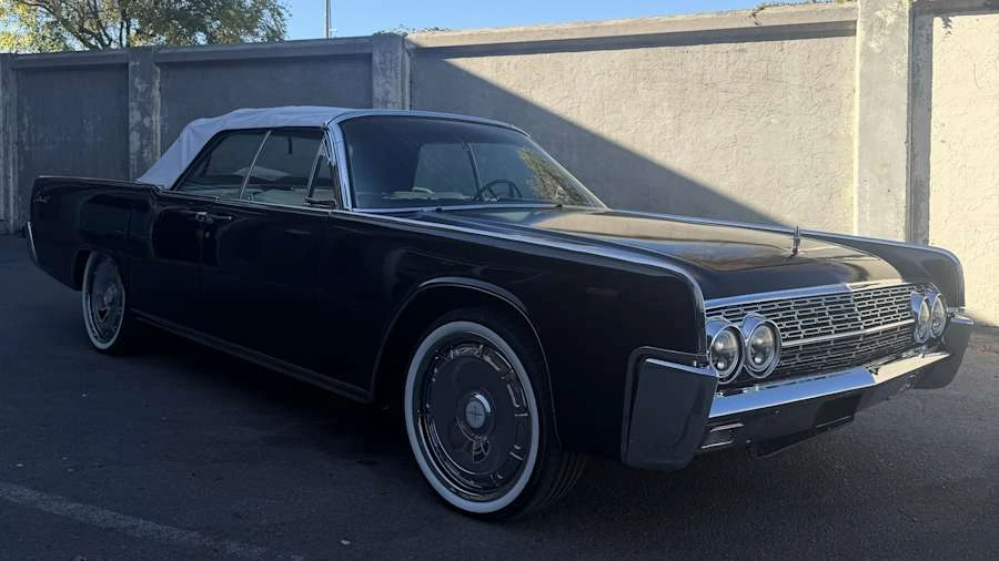 1962 Lincoln Continental 4th Gen - Image 22 of 31