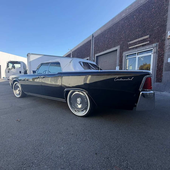 1962 Lincoln Continental 4th Gen - Image 15 of 31