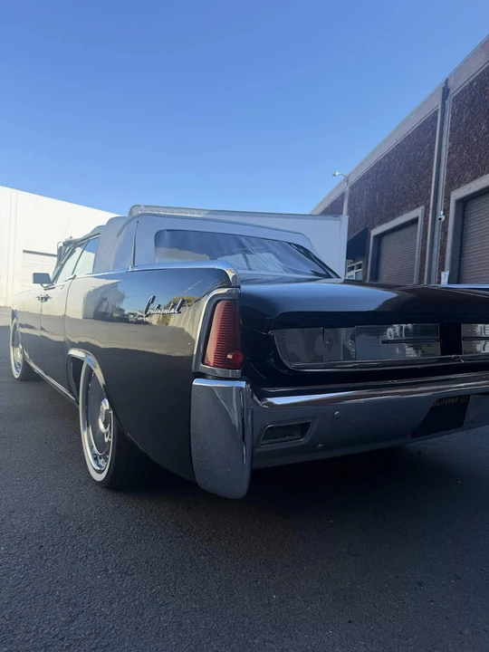 1962 Lincoln Continental 4th Gen - Image 27 of 31