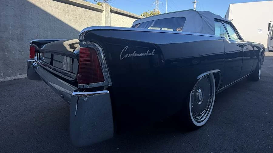 1962 Lincoln Continental 4th Gen - Image 3 of 31