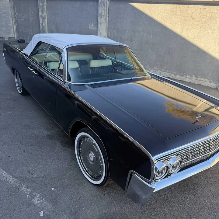 1962 Lincoln Continental 4th Gen - Image 9 of 31