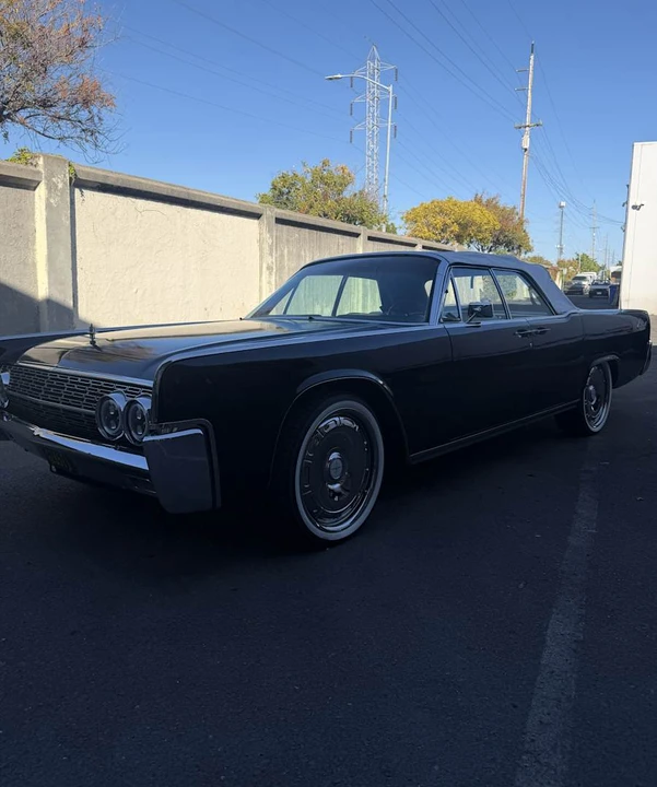 1962 Lincoln Continental 4th Gen - Image 24 of 31