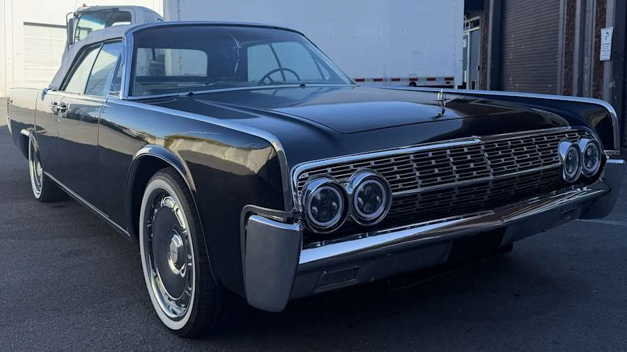 1962 Lincoln Continental 4th Gen - Image 20 of 31