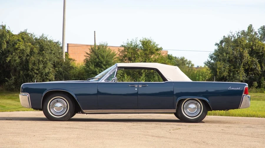 1962 Lincoln Continental 4th Gen - Image 2 of 12