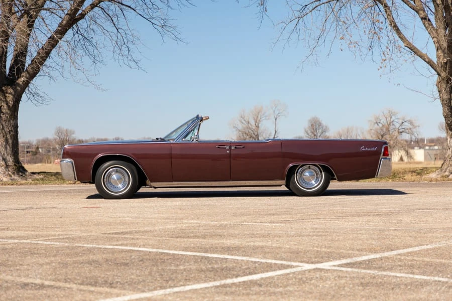 1962 Lincoln Continental 4th Gen - Image 2 of 30