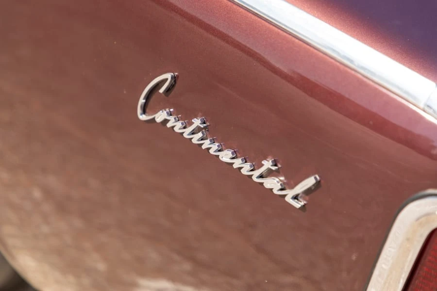 1962 Lincoln Continental 4th Gen - Image 10 of 30