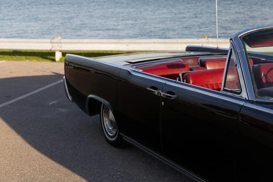 1962 Lincoln Continental 4th Gen - Image 17 of 31