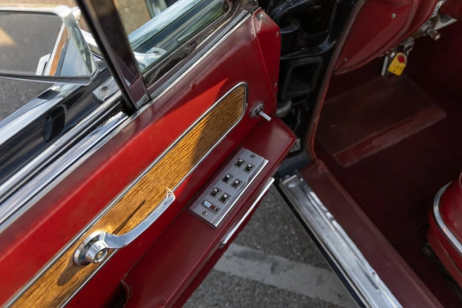 1962 Lincoln Continental 4th Gen - Image 22 of 31