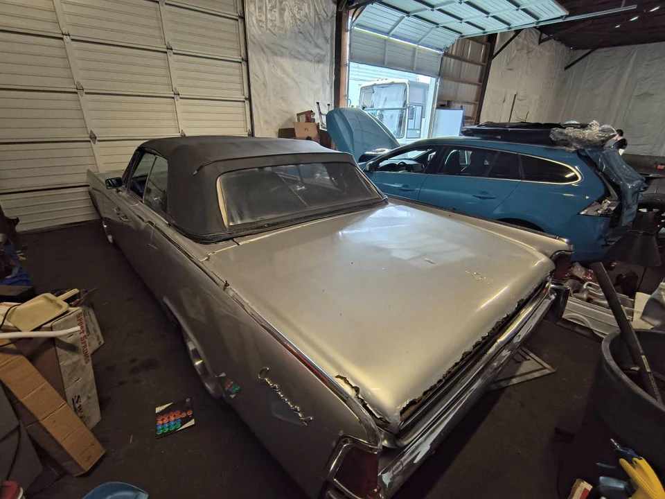 1962 Lincoln Continental 4th Gen - Image 3 of 4