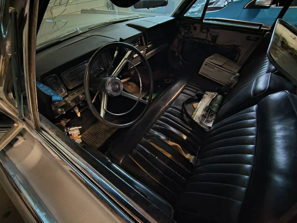 1962 Lincoln Continental 4th Gen - Image 4 of 4