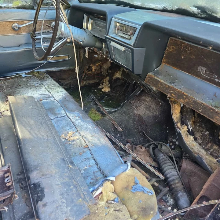 1962 Lincoln Continental 4th Gen - Image 2 of 14