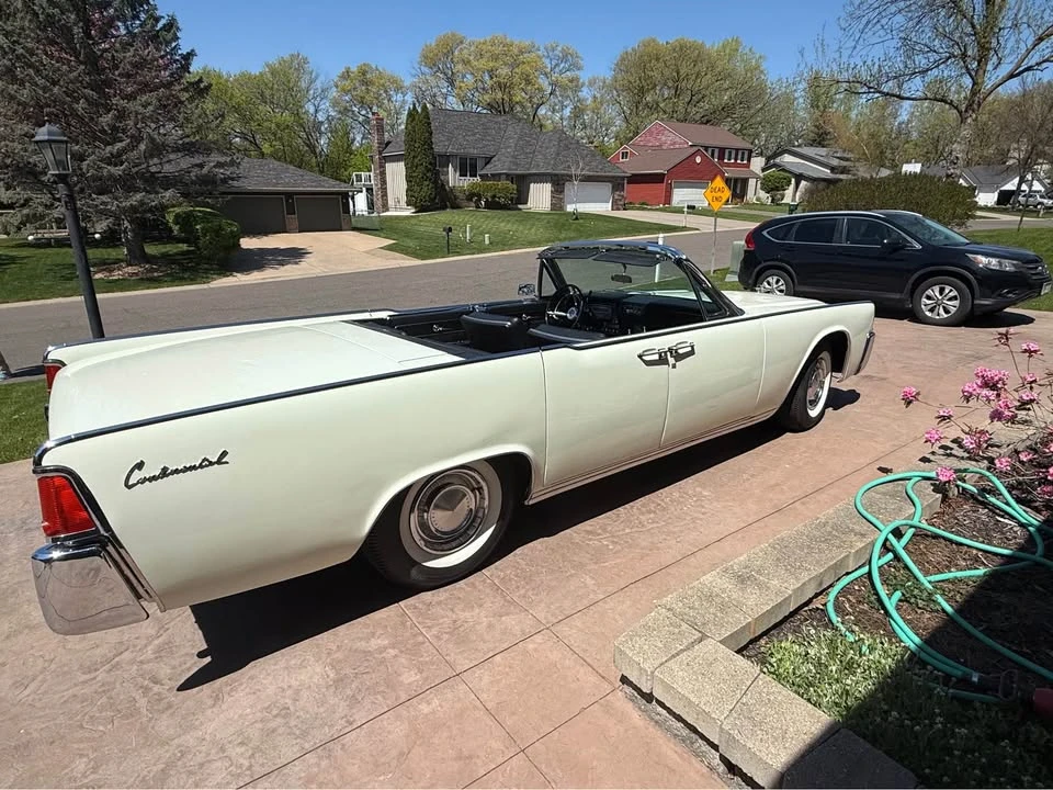 1962 Lincoln Continental 4th Gen - Image 10 of 11