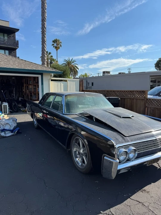 1962 Lincoln Continental 4th Gen - Image 11 of 14