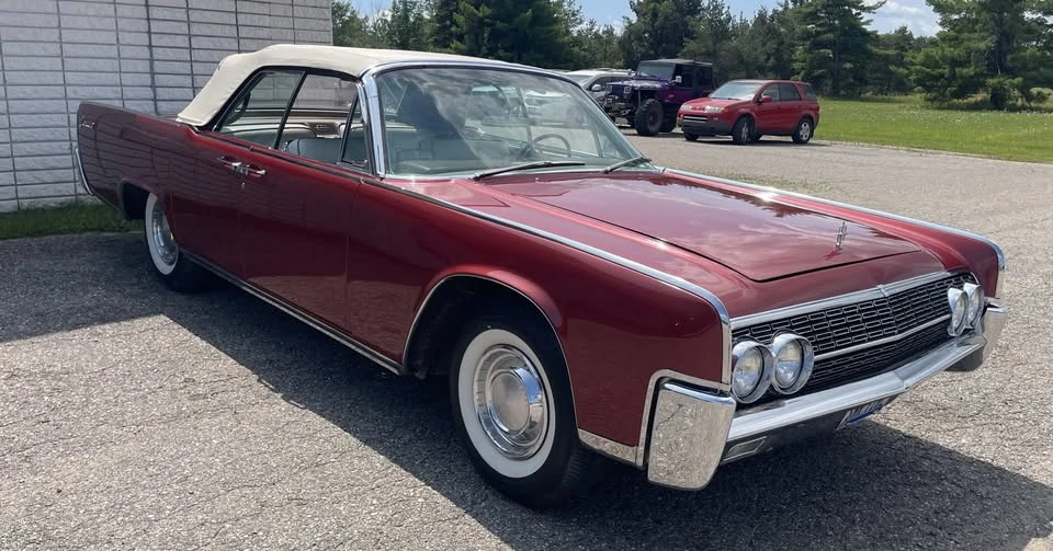 1962 Lincoln Continental 4th Gen - Image 2 of 19
