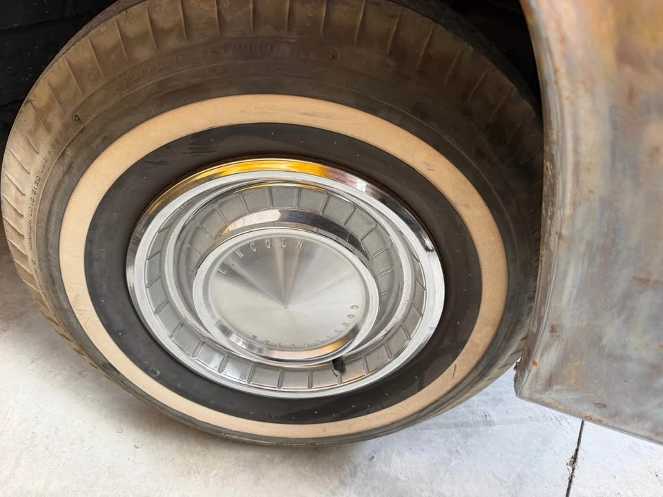 1962 Lincoln Continental 4th Gen - Image 13 of 15