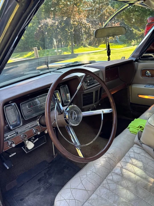 1962 Lincoln Continental 4th Gen - Image 8 of 11