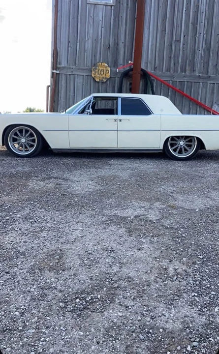 1962 Lincoln Continental 4th Gen - Image 5 of 11